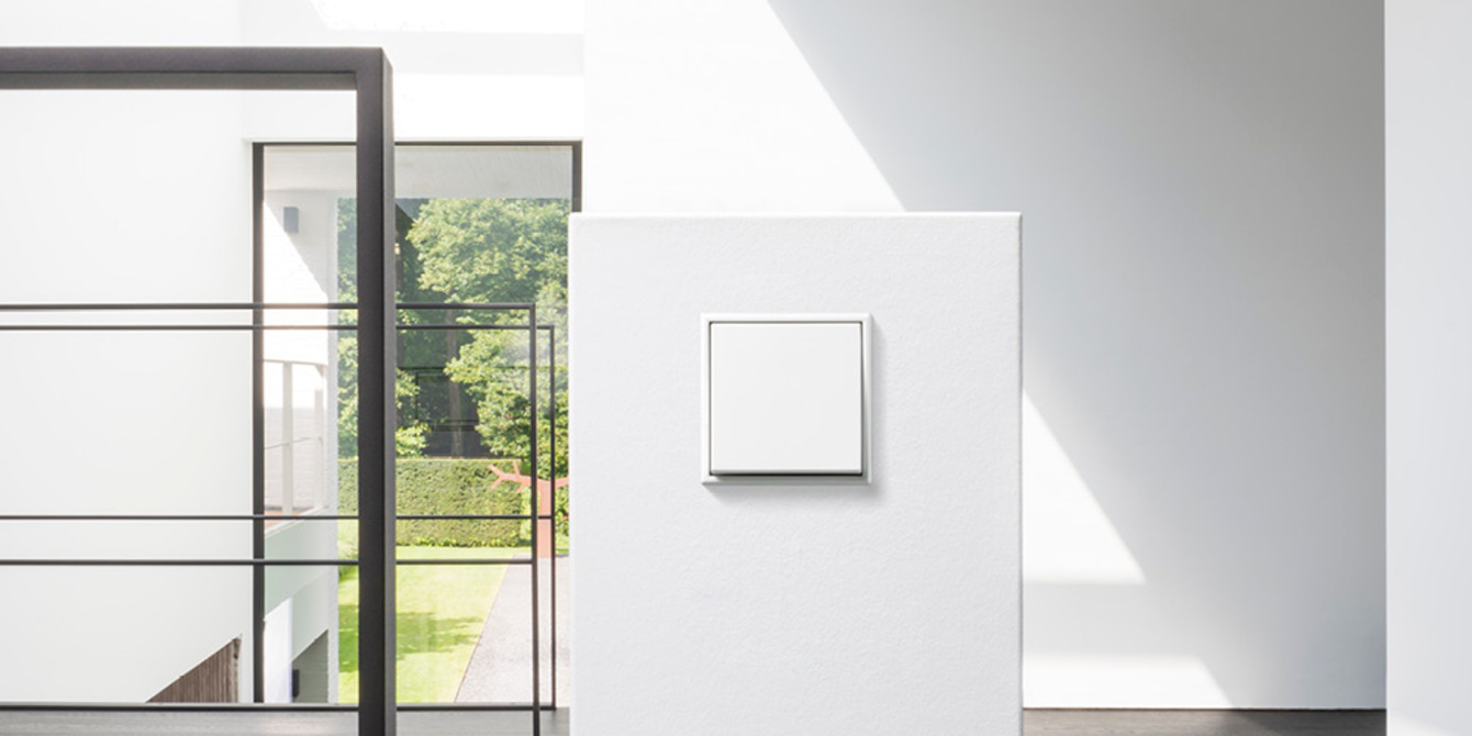 JUNG Schalterprogramme bei Hofmann Elektrotechnik und Gebäudeservice in Neuhütten